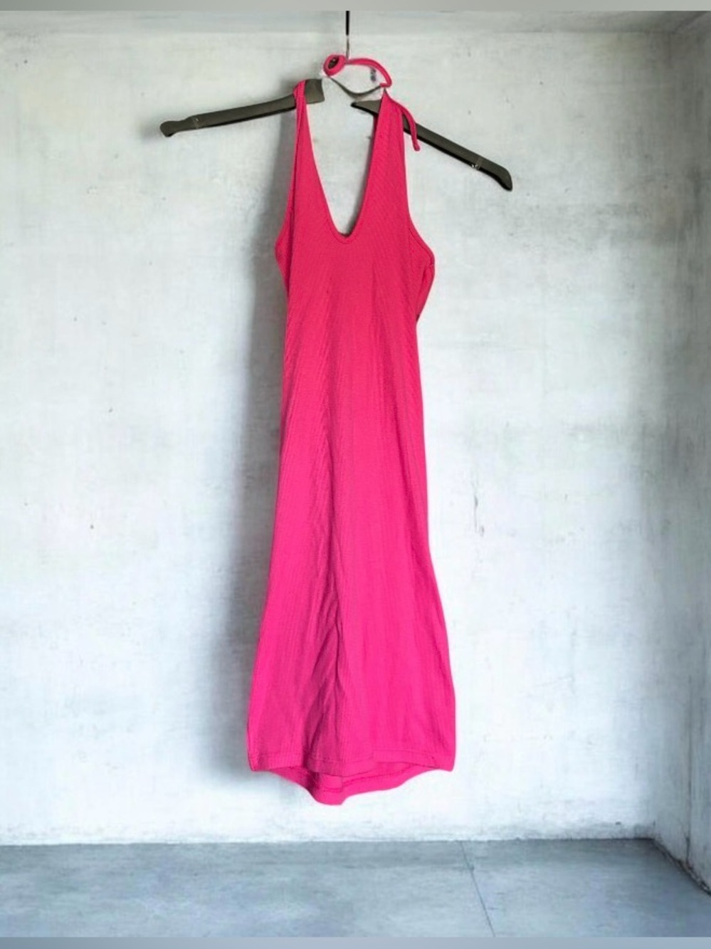 Wild Fable Hot Pink Sleeveless V-Neck Halter Mini Dress